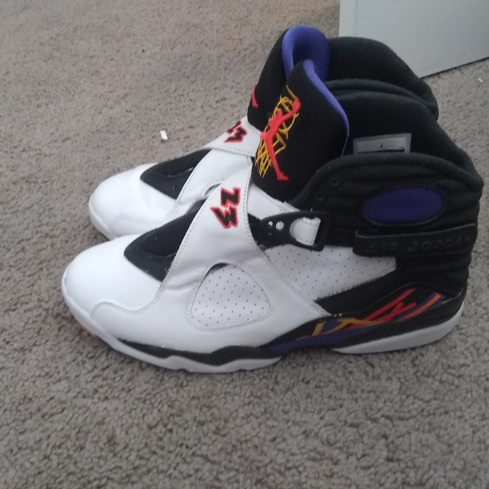 Jordan 8s - Picture 6 of 7